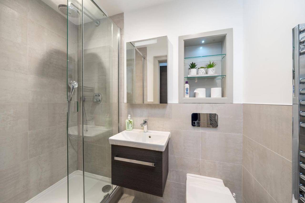 Modern London City Apartment - Victoria Line Extérieur photo