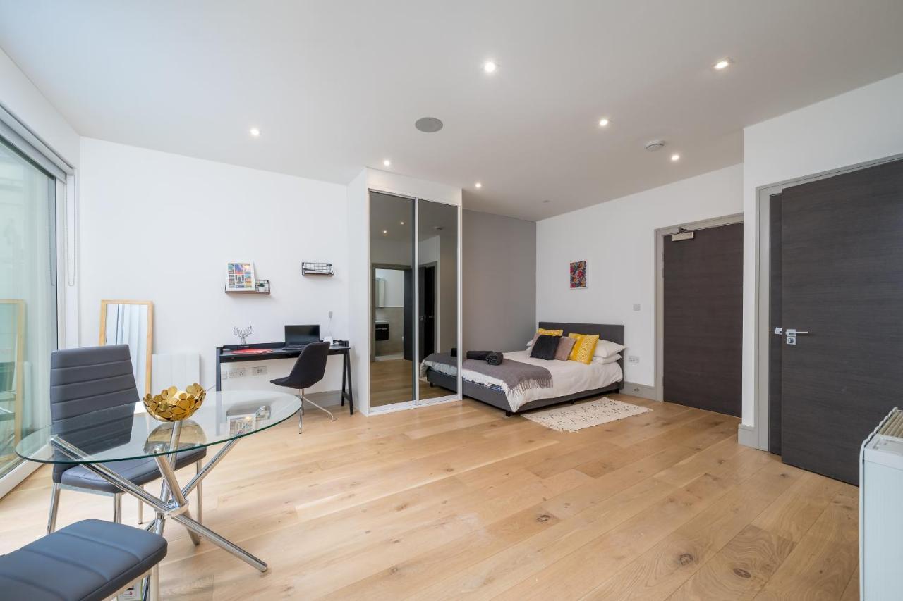 Modern London City Apartment - Victoria Line Extérieur photo