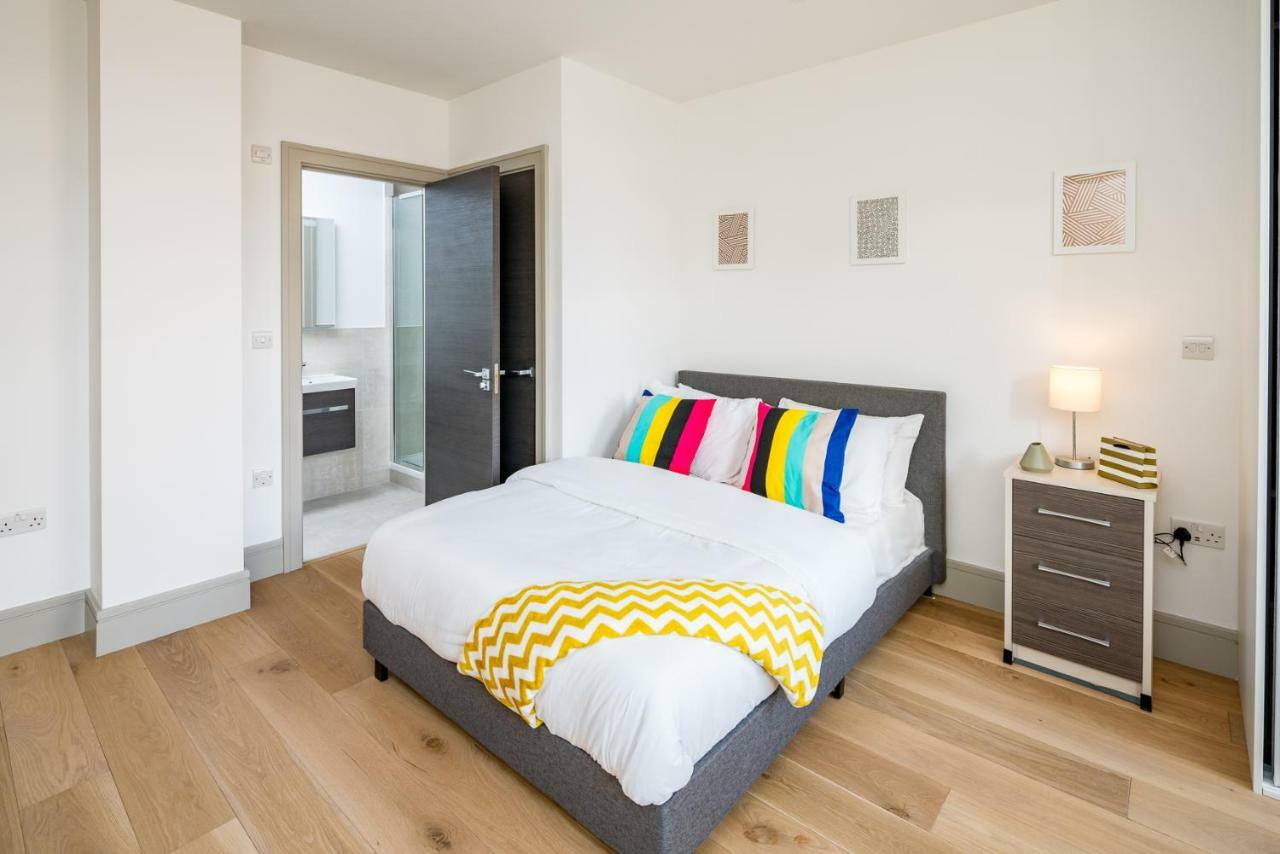 Modern London City Apartment - Victoria Line Extérieur photo