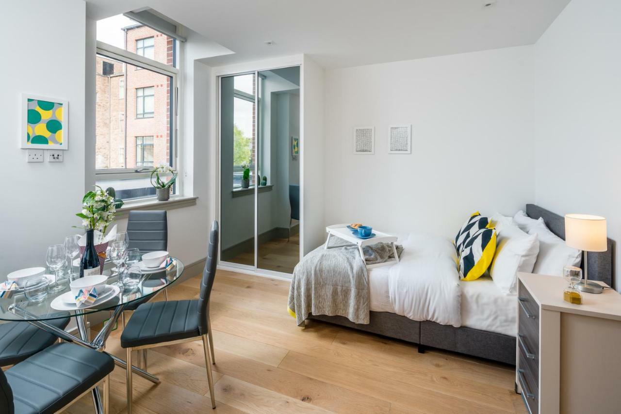 Modern London City Apartment - Victoria Line Extérieur photo